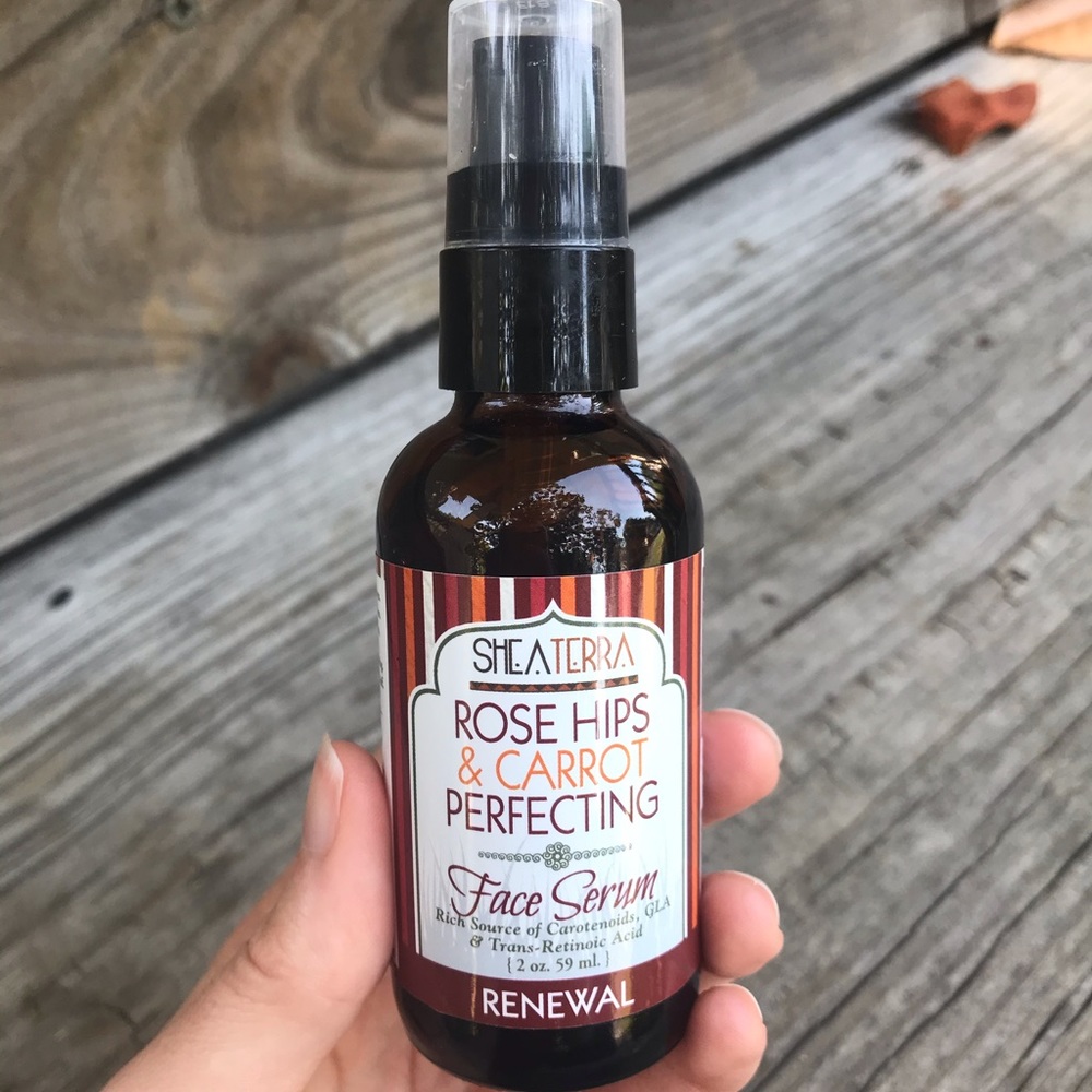SheaTerra Rose Hips & Carrot Perfecting Face Serum